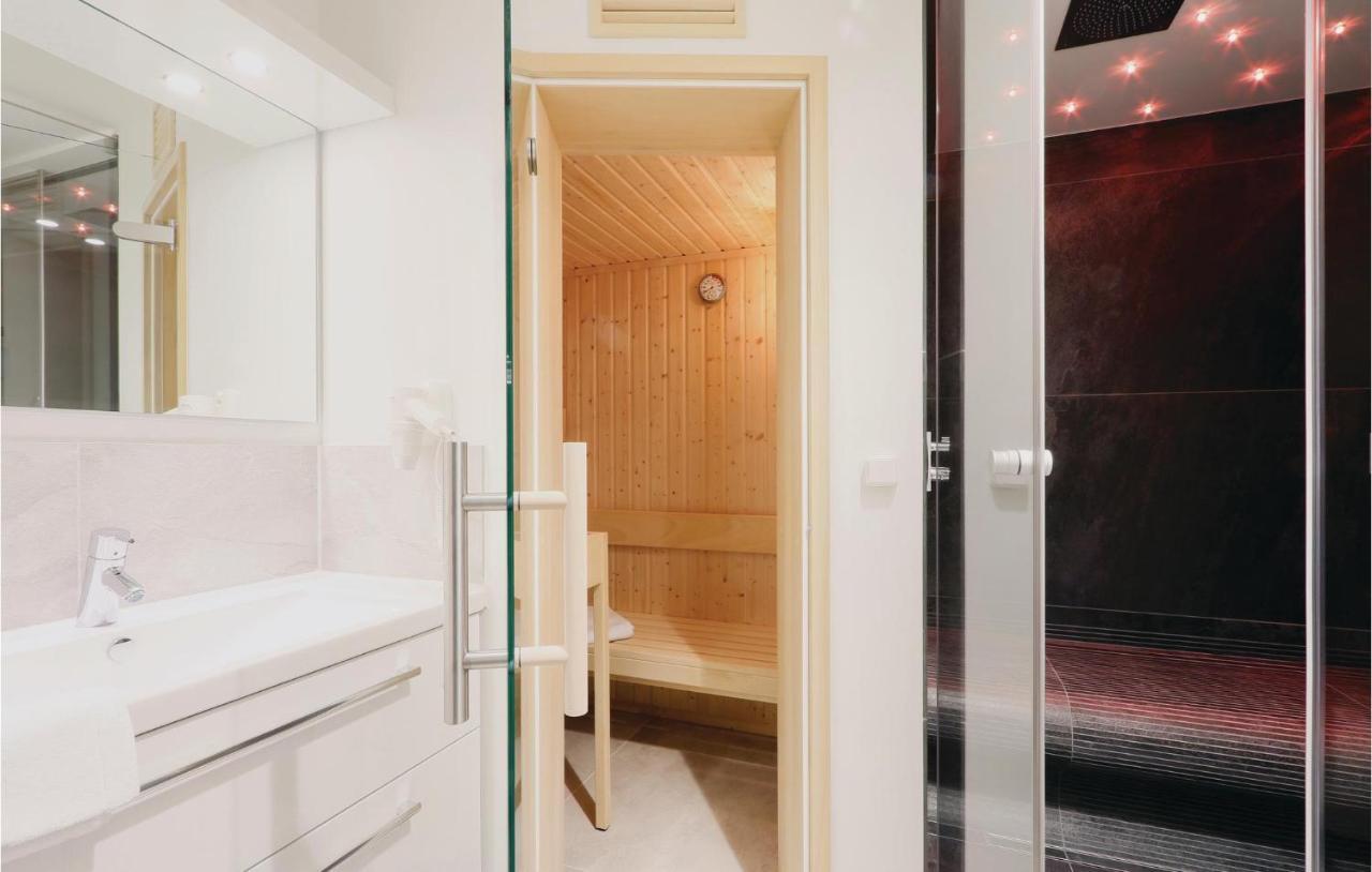 Amazing Apartment In Luebeck Travemuende With Sauna 外观 照片